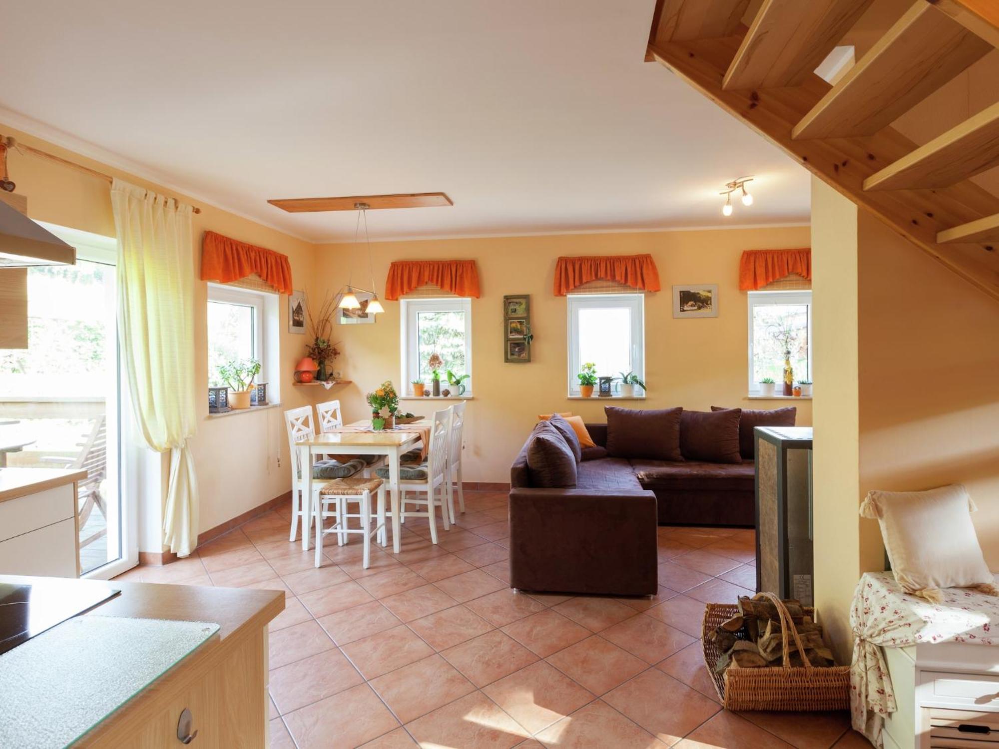 Charming Holiday Home In Hohnstein Ot Lohsdorf ภายนอก รูปภาพ