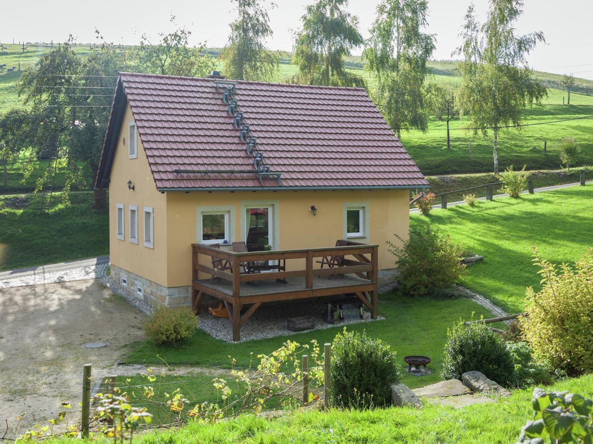 Charming Holiday Home In Hohnstein Ot Lohsdorf ภายนอก รูปภาพ
